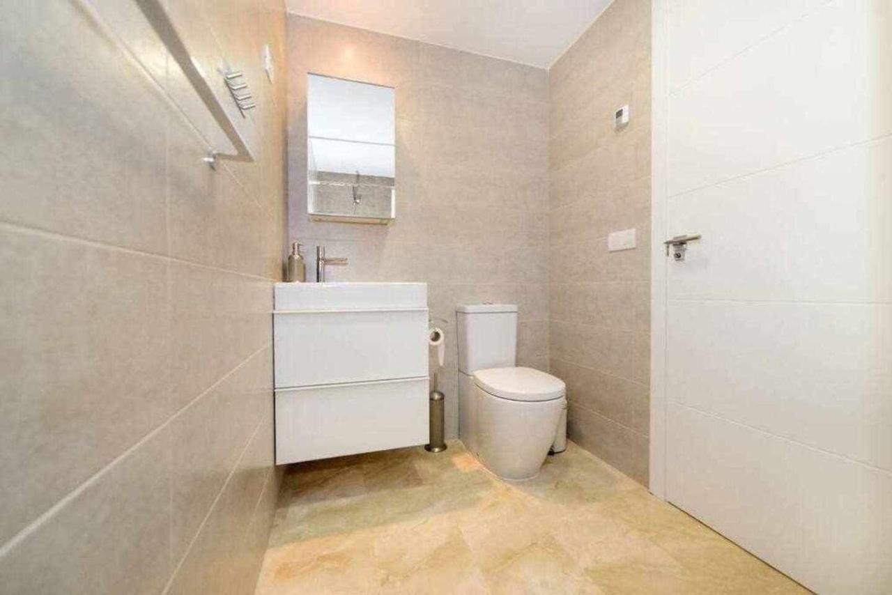 Espanhouse Elvis Apartment Torrevieja Bagian luar foto
