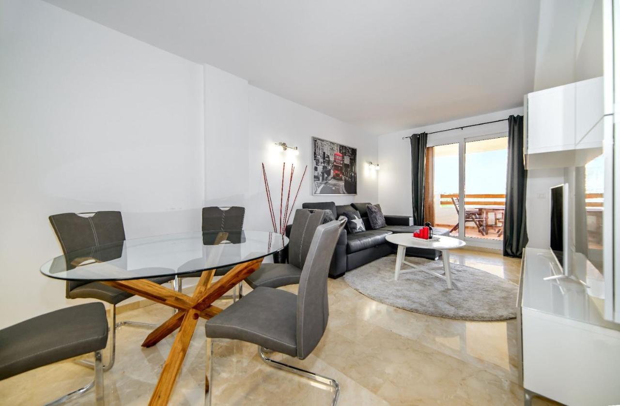 Espanhouse Elvis Apartment Torrevieja Bagian luar foto