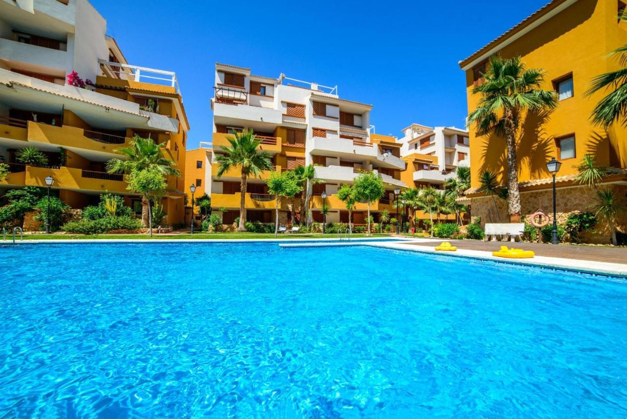Espanhouse Elvis Apartment Torrevieja Bagian luar foto