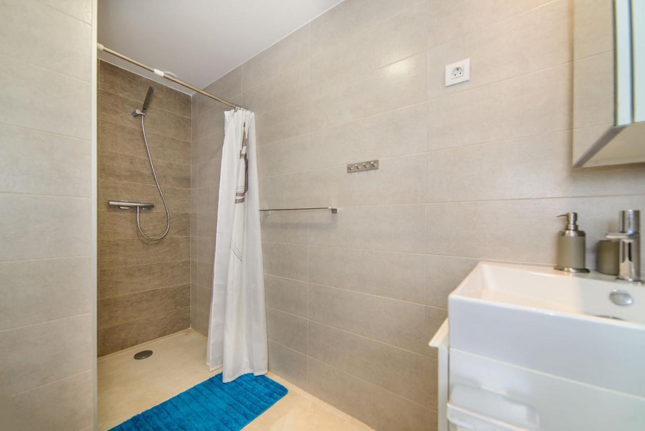 Espanhouse Elvis Apartment Torrevieja Bagian luar foto